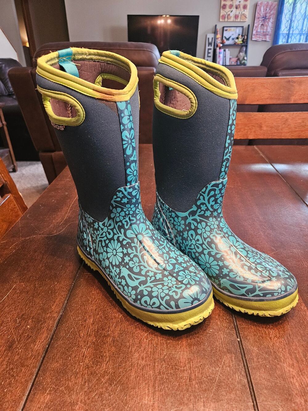 BOGS Youth Classic Floral Boots Kids Youth Size 4 Teal Insulated Waterproof Boot